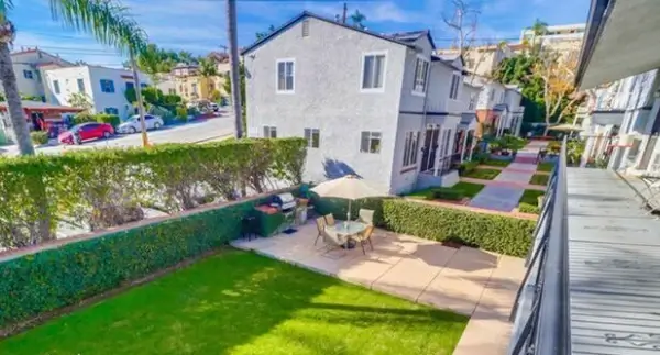Florida Street Apartments