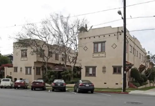 La Suzanna Apartments