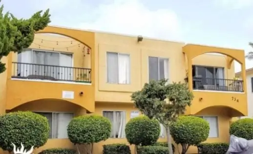 Sapphire Apartments